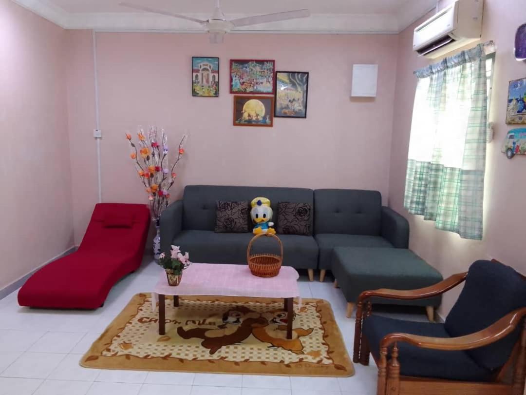 Holiday Home Bagan Lalang 5 Aircon كامبونغ باغان لالانغ المظهر الخارجي الصورة